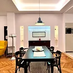 Luxury Flat Near To Parliament